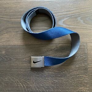 Nike adjustable/reversible Blue /gray Men's Belt